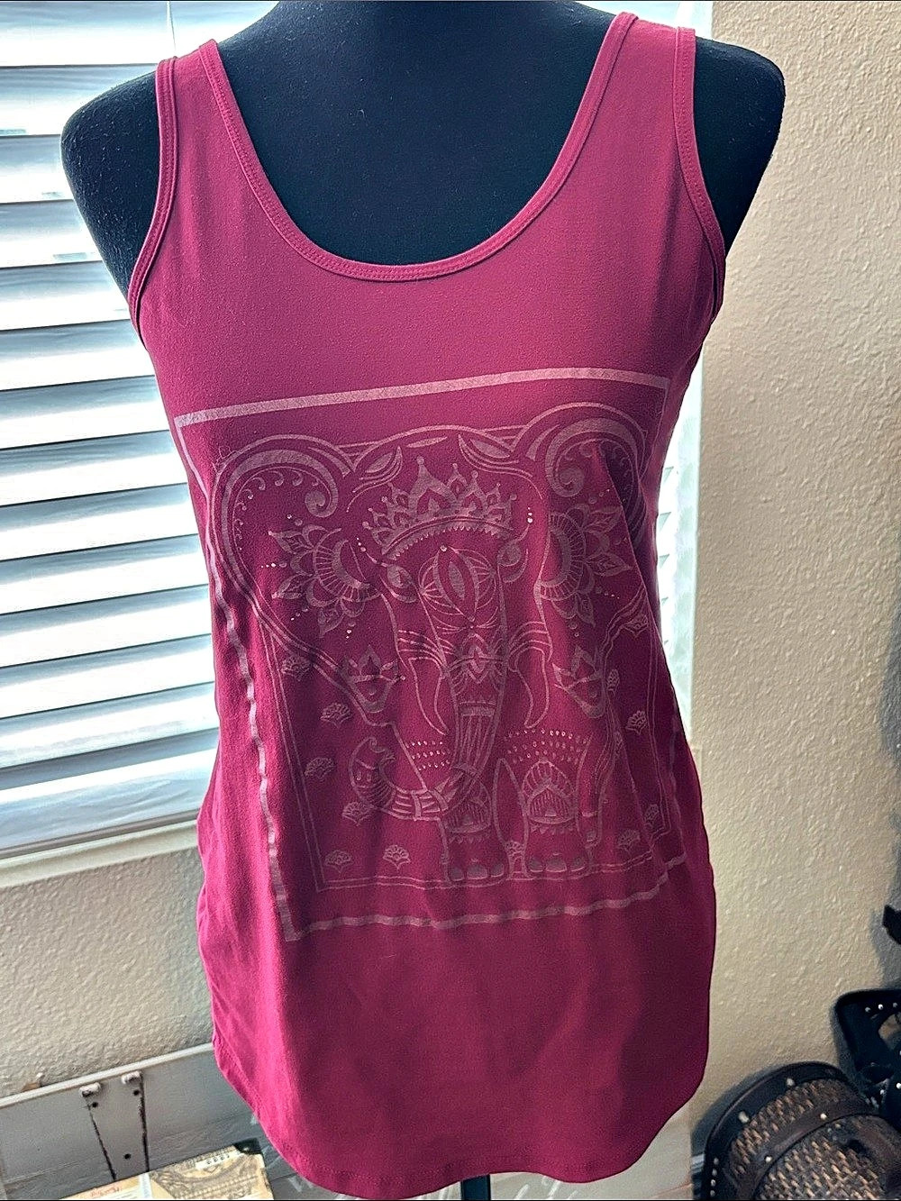No Boundaries Elephant Graphic Tank Top